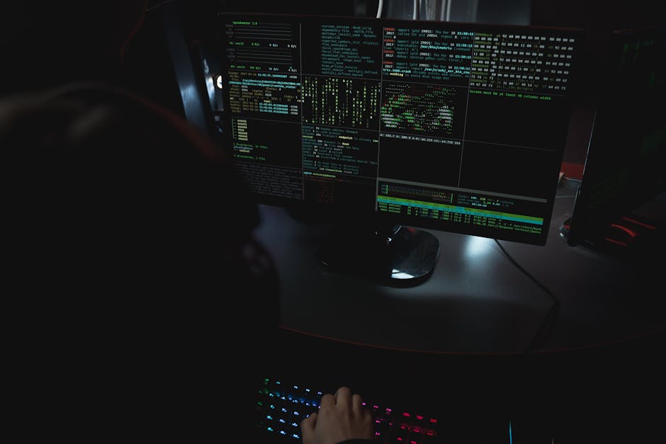 Salle de cybersécurité MDSSUP avec interfaces de développement web